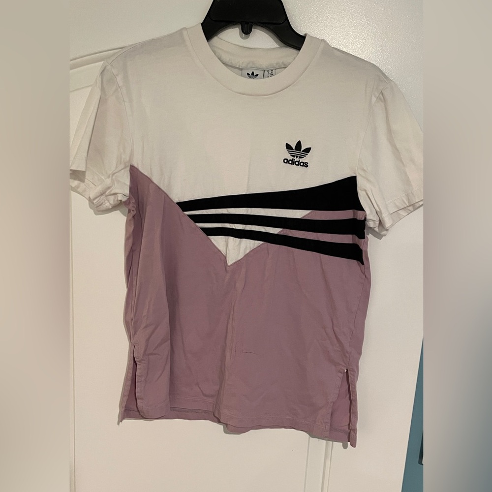adidas Two-Tone White & Lavender Short Sleeve Tee with Black Stripes. Size: XS
